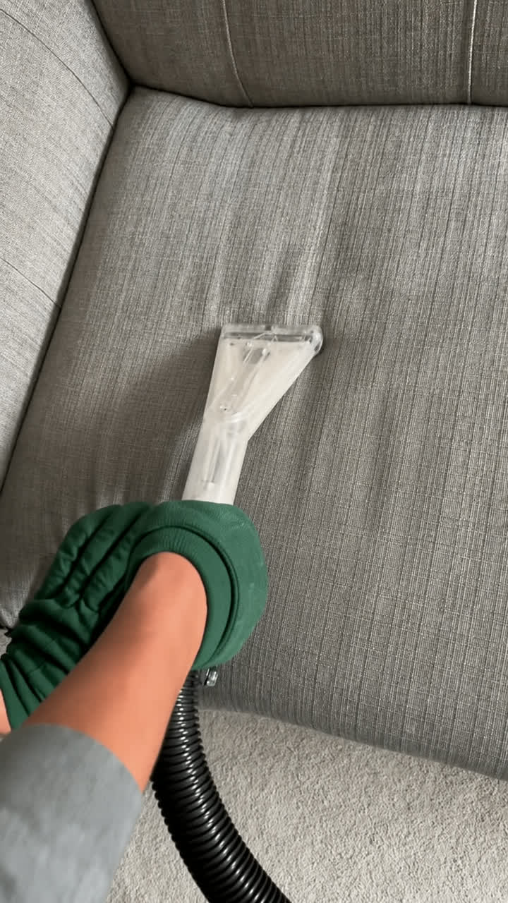 Upholstery cleaning before and after